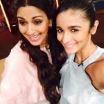 Alia Bhatt Instagram - #MissionSapne with the lovely Sonali Bendre ;)