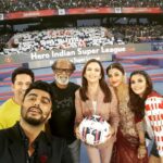 Alia Bhatt Instagram - The mother of all selfies!!!! Most epic moment ever ;) wohoooooo #HeroISL #EPIC #OMG ;)