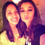 Alia Bhatt Instagram - Some bff time on set today :D @akansharanjan ❤️