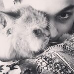 Alia Bhatt Instagram – I think my cat would have liked to be a part of my 2M selfie. Love you guys.. Like real love ;) #homesick @shaheenb :(