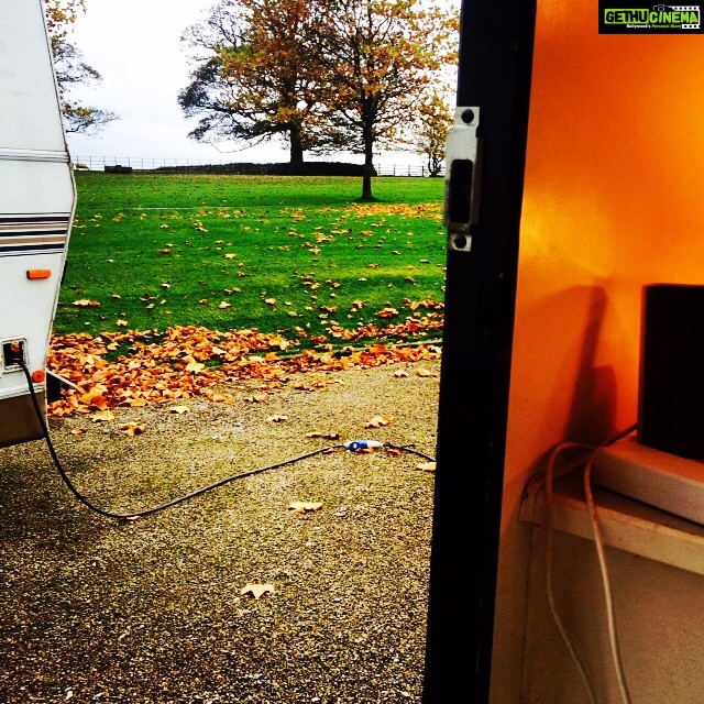 Alia Bhatt Instagram - Possibly the nicest view I've had from my vanity van. #shoot #SHAANDAAR #love