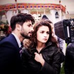 Alia Bhatt Instagram - On set !!! @shahidkapoor #Shandaar