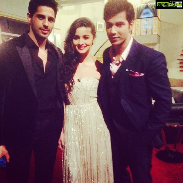 Alia Bhatt Instagram - Me and my beautiful boys !! Best Koffee ever ;)