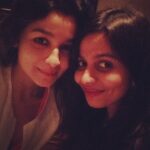 Alia Bhatt Instagram - Sister love @shaheenb