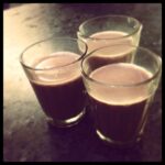 Alia Bhatt Instagram - Cutting chai !!