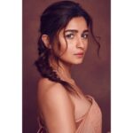 Alia Bhatt Instagram - Tonight for IIFA 💓 Make up by my lovely @puneetbsaini Hair by my fav @yiannitsapatori Styled by my sweeties @stylebyami @shnoy09 @mala_agnani Shot by the bestest @thehouseofpixels Managed by my missy @grish1234
