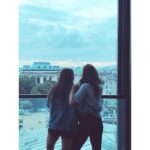 Alia Bhatt Instagram - the view and her too.. 📸photo credit - RK