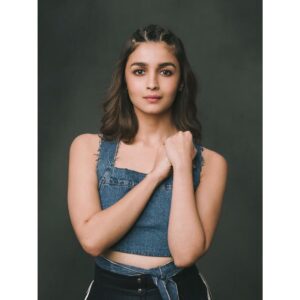 Alia Bhatt Instagram - close to my heart. 22M ❤️