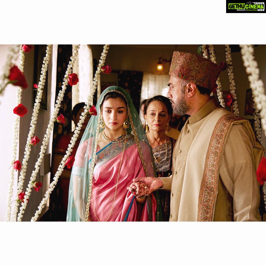 Alia Bhatt Instagram - A song for every bride, and father of the bride. Dilbaro ♥️ ( link in bio )