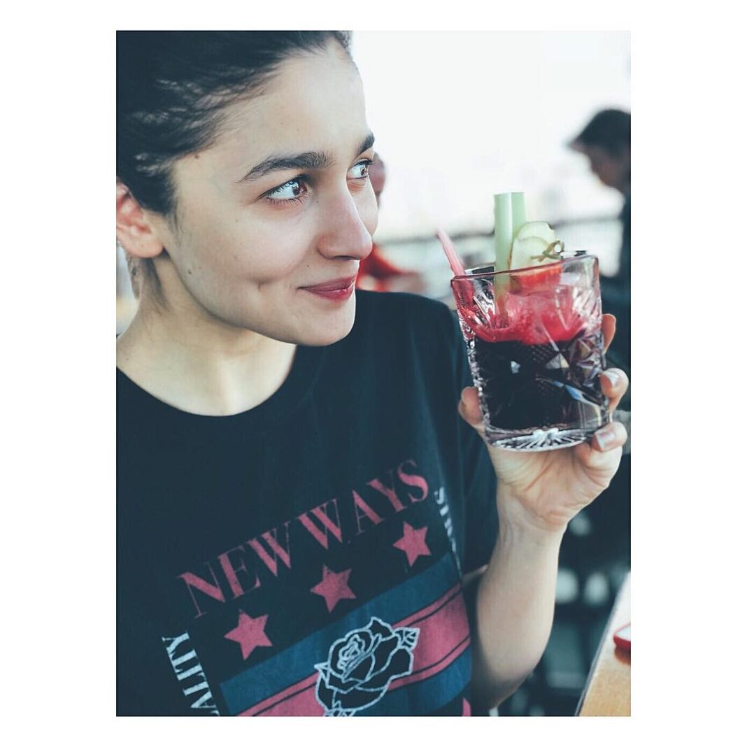 Alia Bhatt Instagram - beet tasting 🧚‍♂️ Sofia, Bulgaria