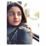 Alia Bhatt Instagram - go on and tearrrrr me apart ✨💫 Tel Aviv, Israel