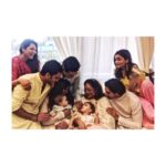 Alia Bhatt Instagram - la famille 💃🏻