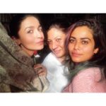 Alia Bhatt Instagram - Take 3 🎬 (please note how I am very efficiently covering myself up with a curtain so you don't see my costume 💪)