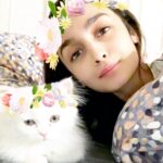Alia Bhatt Instagram - Big big hug and thank you soo much for the 15M love! 🌸Love you all too much 🐾