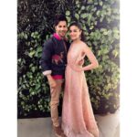 Alia Bhatt Instagram – Posers in the pink city!  #badrinathkidulhania