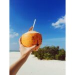 Alia Bhatt Instagram - Island life 🌴
