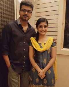 Ammu Abhirami Instagram - Honestly I cant wait anymore to post this pic of mine 😍😍😍😍 !!!omg such a fan girl moment of mine wen I met Vijay anna..... Such a GOOD HEARTED nd GENUINE person he b....JUST look at my face omg wide smile 🙈..... Hah..... BAIRAVAA..........waiting fa ma 