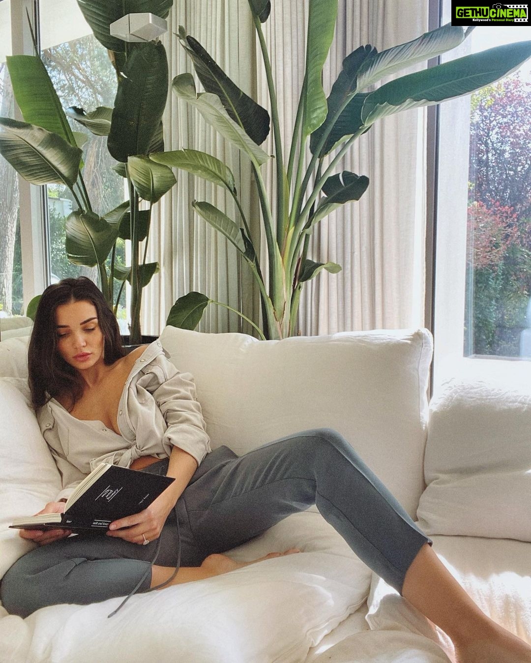 Amy Jackson - 291.3K Likes - Most Liked Instagram Photos
