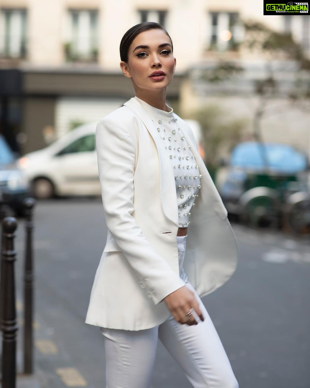 Amy Jackson - 311.2K Likes - Most Liked Instagram Photos