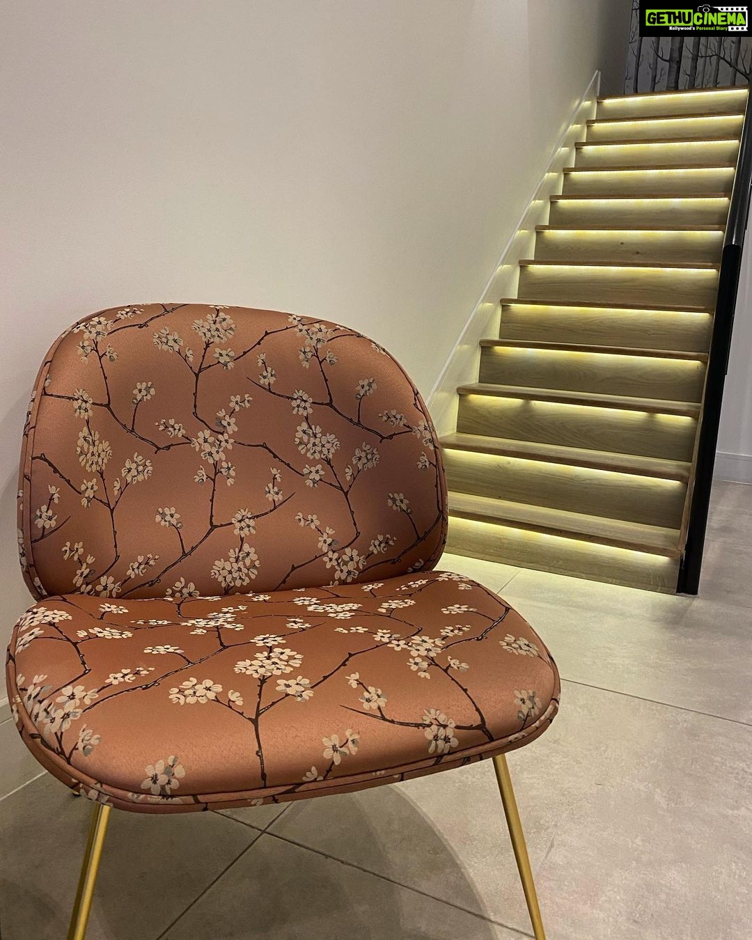 Amy Jackson Instagram - self—care—sundays Apogii Clinic