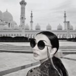 Amy Jackson Instagram – مُبْهِج Grand Mosque, Abu Dhabi