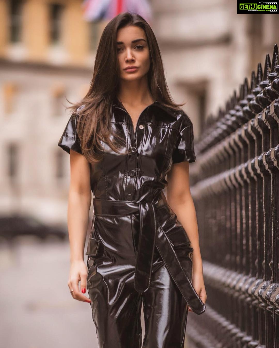 Amy Jackson - 376.6K Likes - Most Liked Instagram Photos