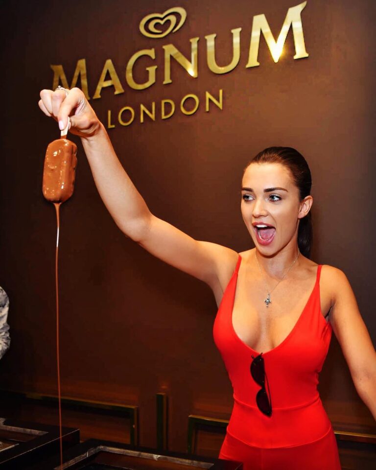 Amy Jackson Instagram - In my absolute element courtesy of @magnum #MagnumLDN #ad Magnum Store, London