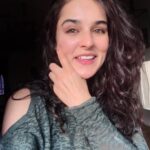 Angira Dhar Instagram - Face 2 of 3