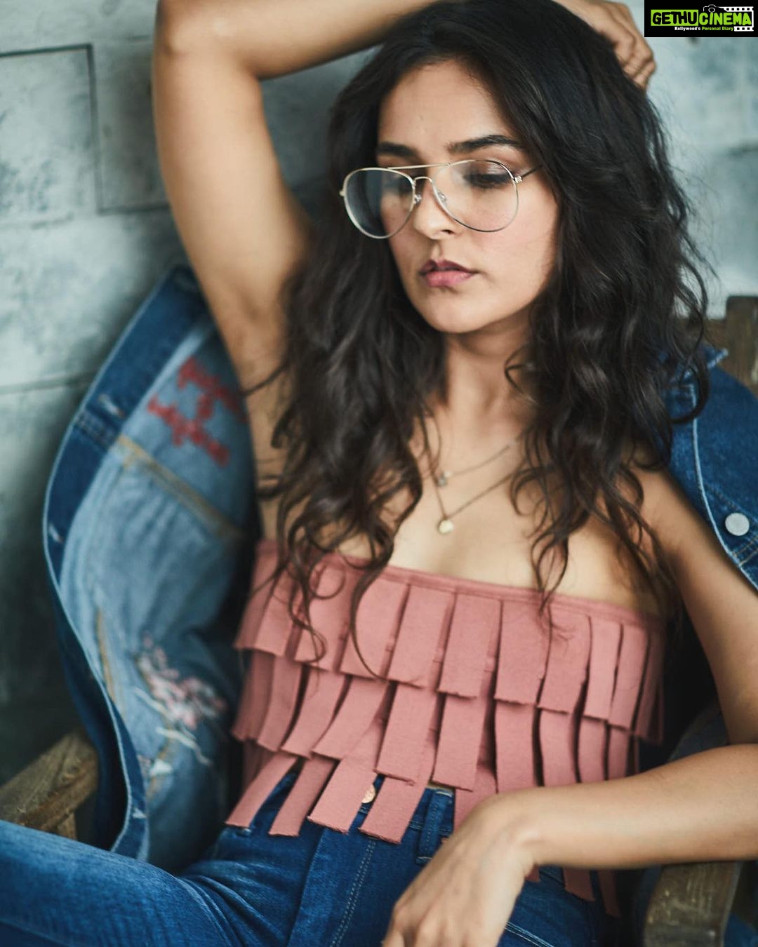 Angira Dhar - 71.6K Likes - Ekdum chillax