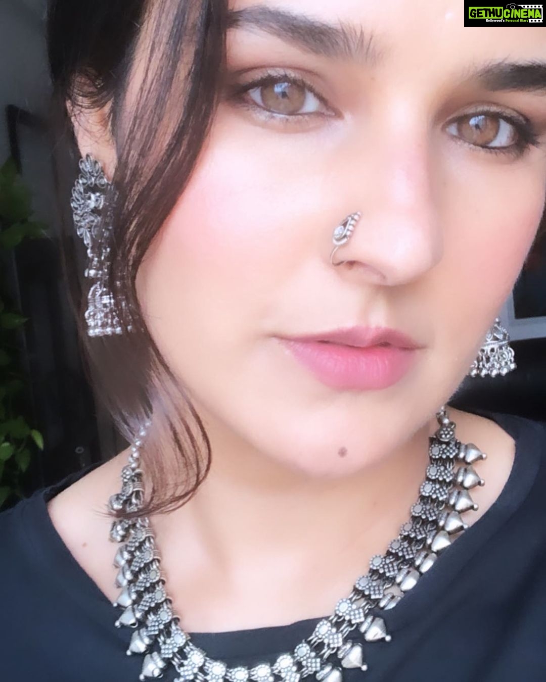 Angira Dhar - 59.9K Likes - How close is close
