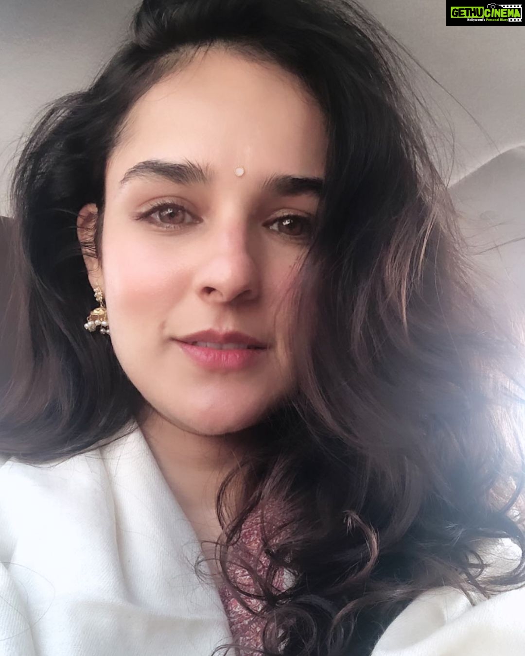 Angira Dhar - 60.3K Likes - बिंदिया चमकेगी