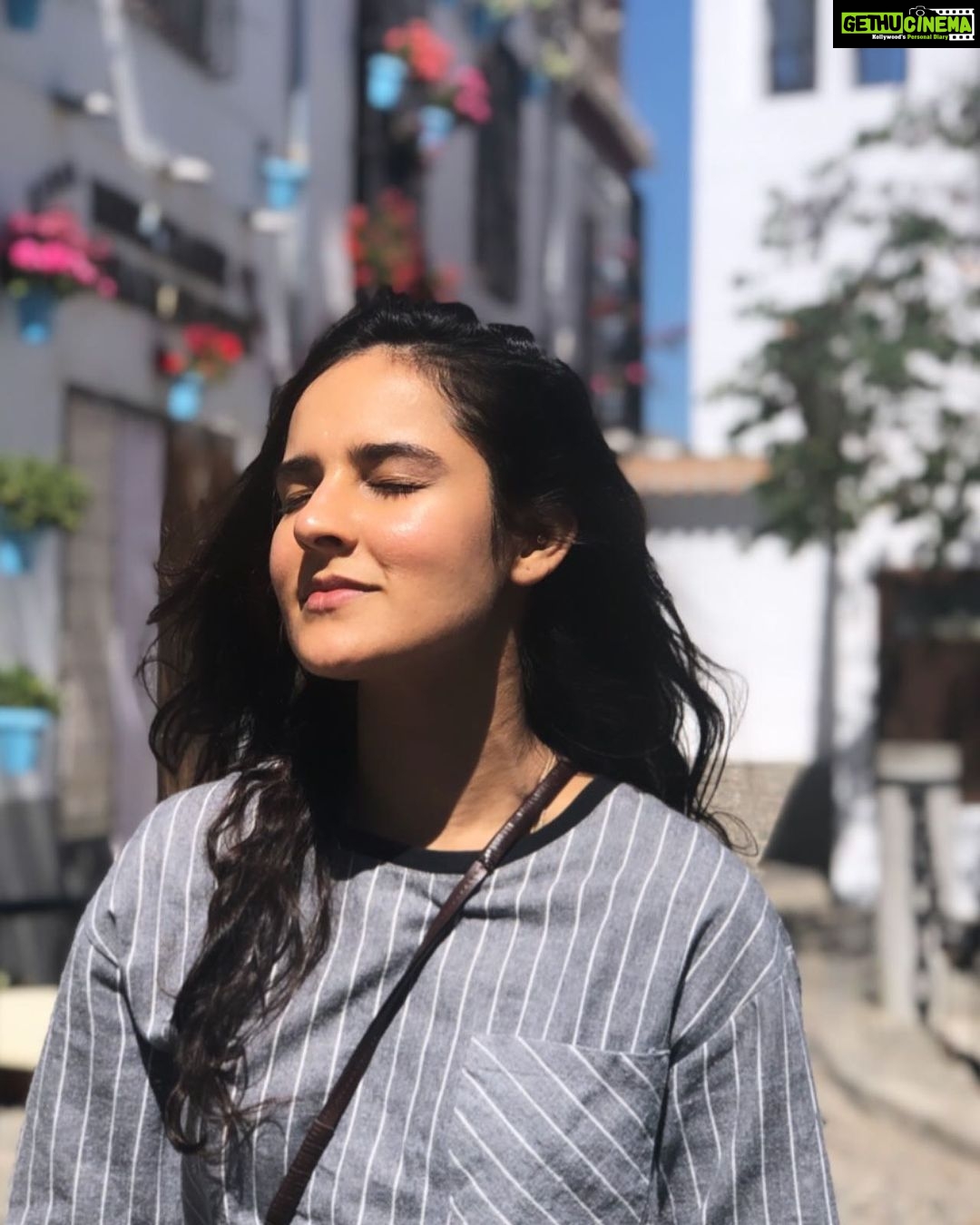 Angira Dhar Instagram - Soak up that ☀️ Granada, Spain