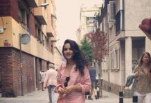 Angira Dhar Instagram - Travel Pink 💕 Barcelona, Spain