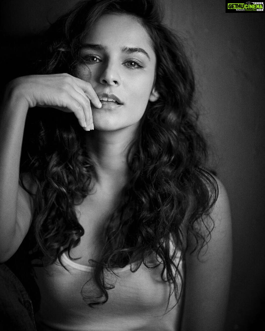 Angira Dhar Instagram - 📷 @rohanshrestha Make-up & Hair by @makeupwali Styled by @muskaan.goswami