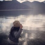 Angira Dhar Instagram - Here's something to boast about!😎 what's your super power?🤓 #ladakh #pangong #throwback
