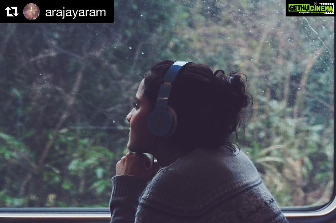 Angira Dhar Instagram - Song for the day. 🎵Sylvan Esso . Coffee🎵