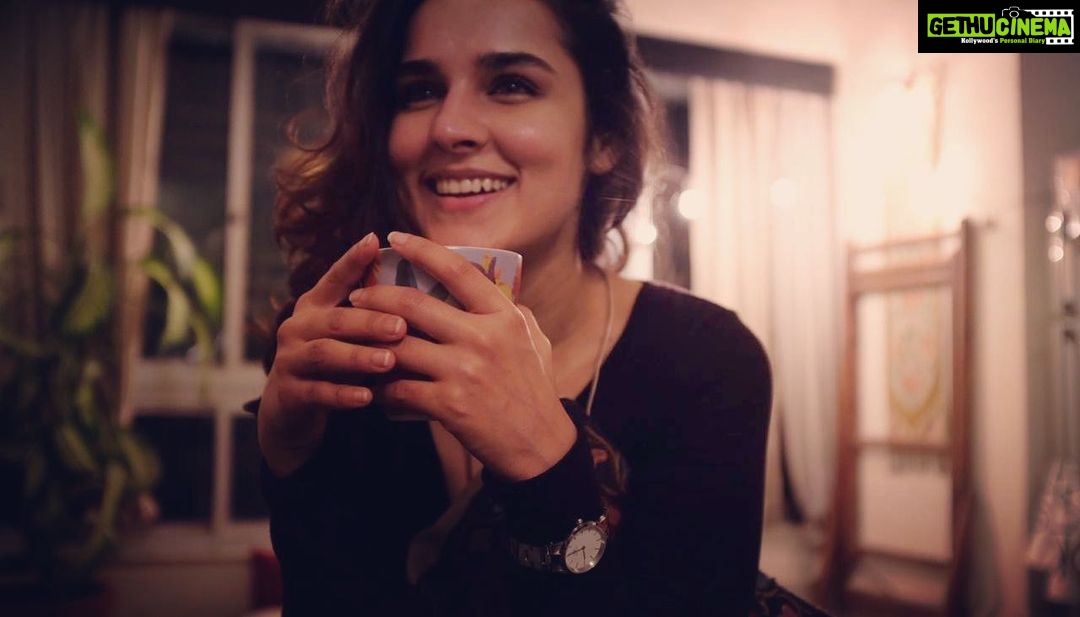 Angira Dhar - 52.9K Likes - How about that ☕️