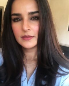 Angira Dhar Instagram - Look it..
