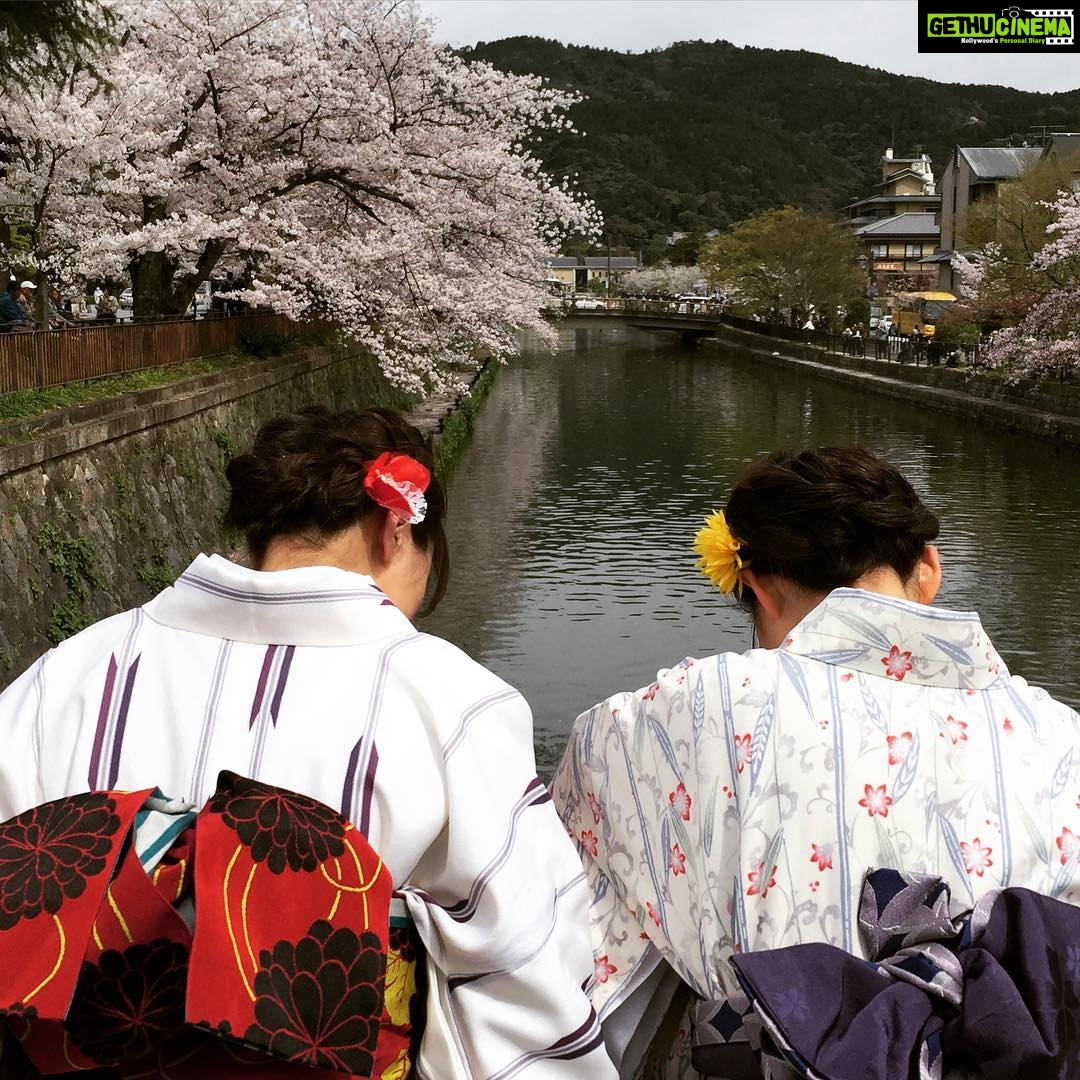 Angira Dhar Instagram - #kimonodiaries #sakura Kyoto, Japan