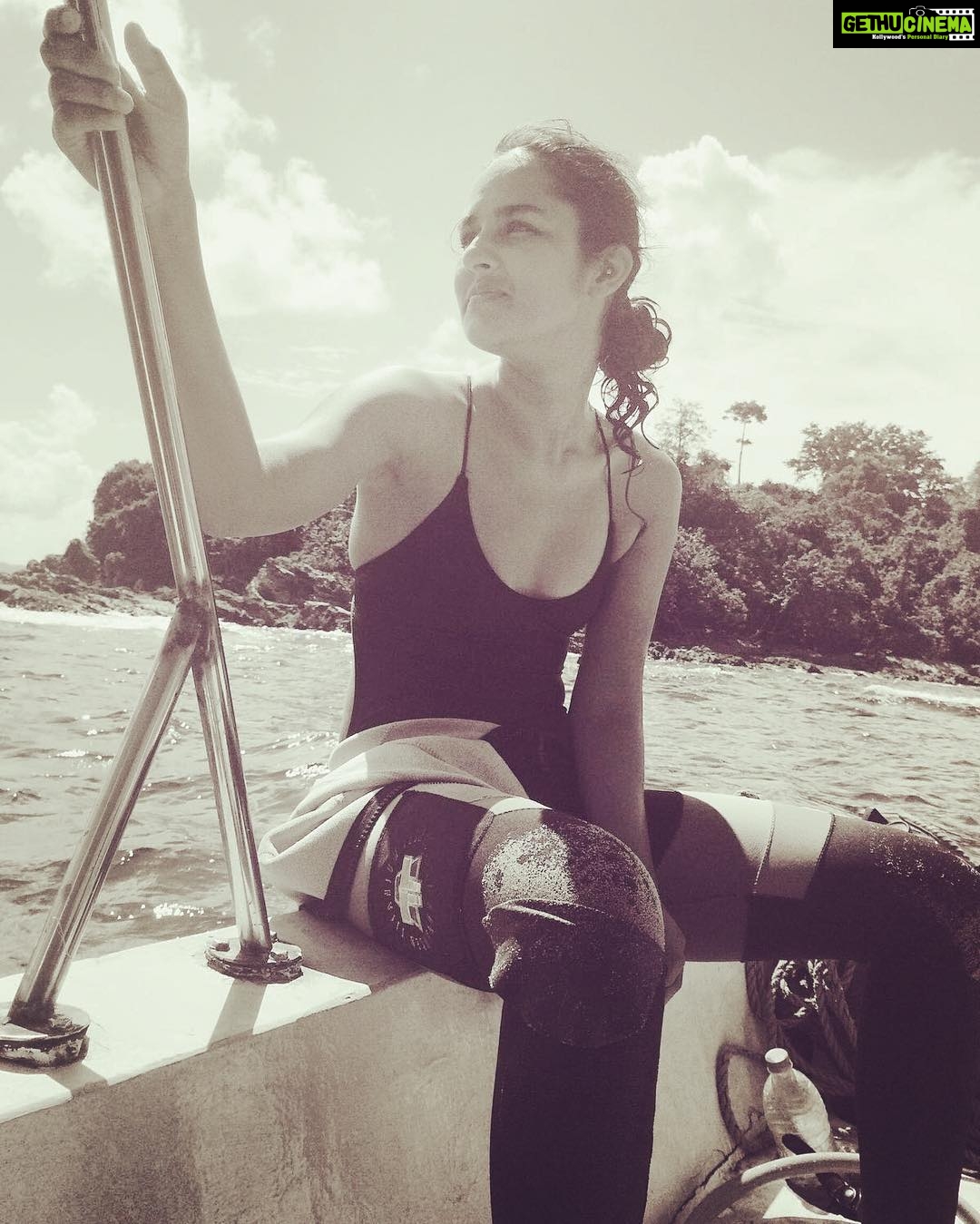 Angira Dhar Instagram - Can't wait to get underwater again and park myself on a sea cucumber @diveindia Havelock Island, Andaman and Nicobar Island