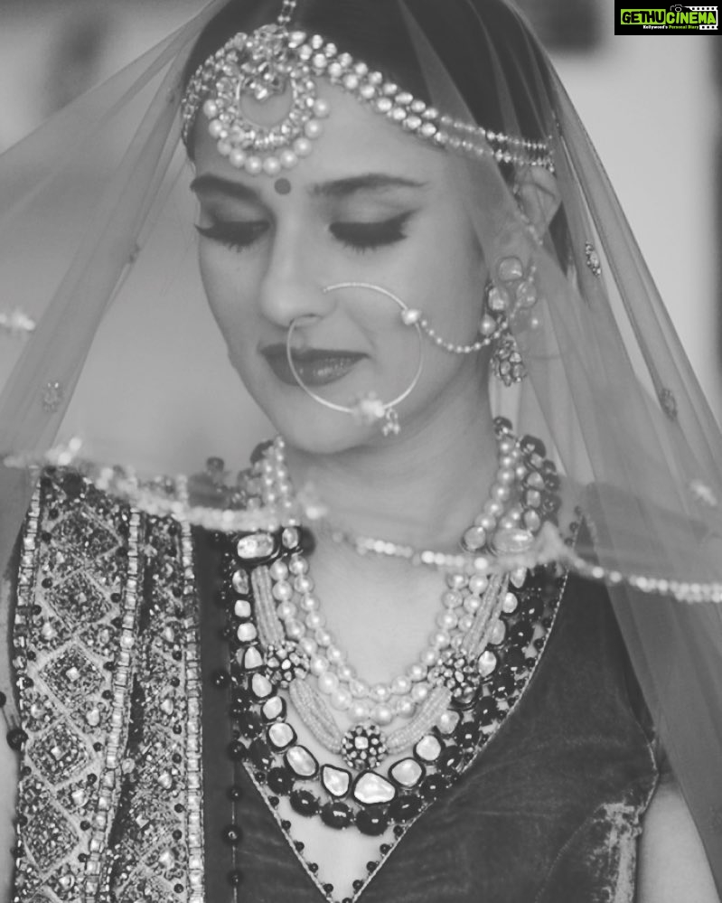 Angira Dhar Instagram - #throwbackthursday bang baaja baaraat behind the scenes
