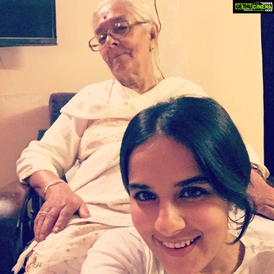 Angira Dhar Instagram - Banno tera swagger laage sexy! #grannygram