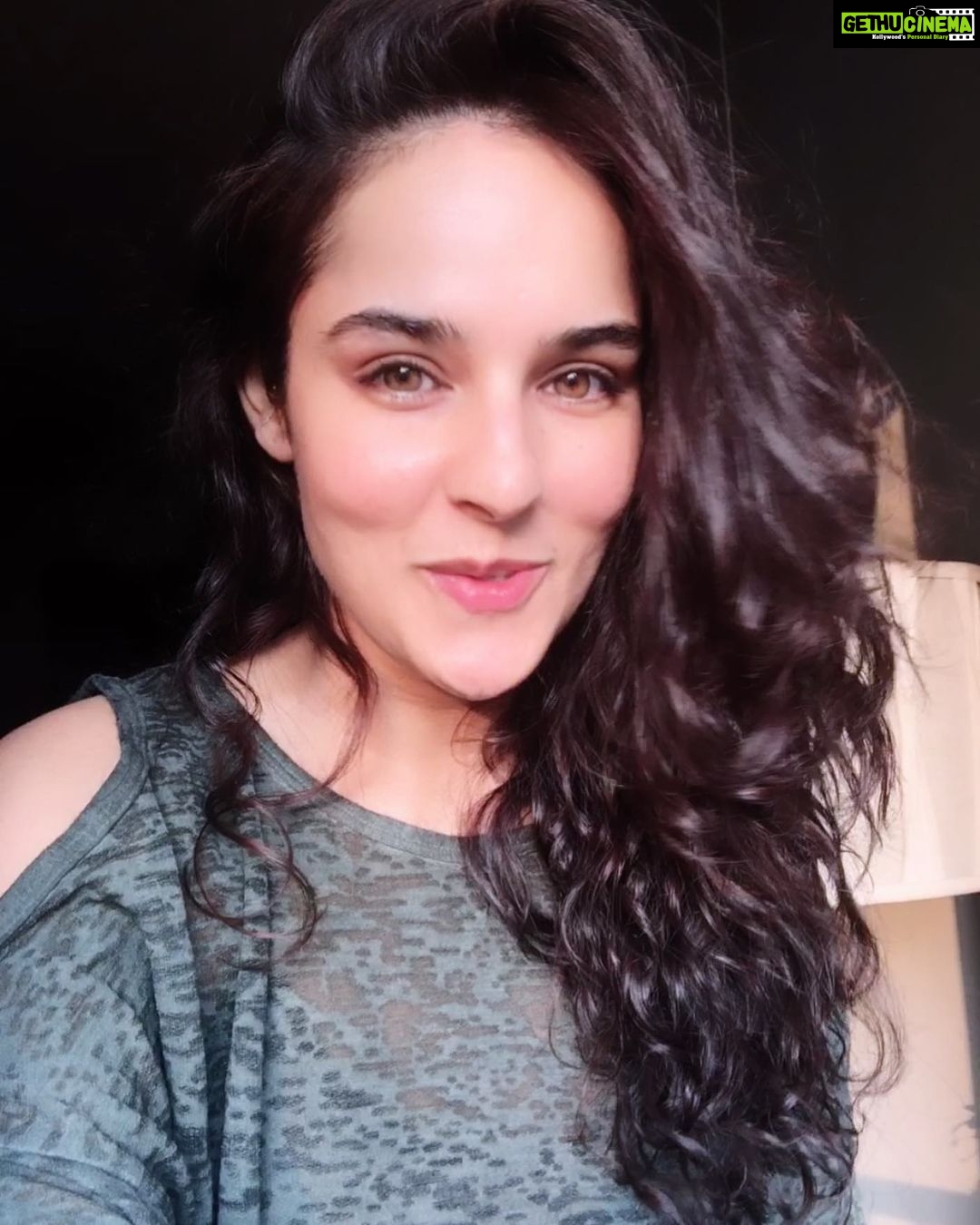 Angira Dhar - 56.1K Likes - Say Oooo 😌