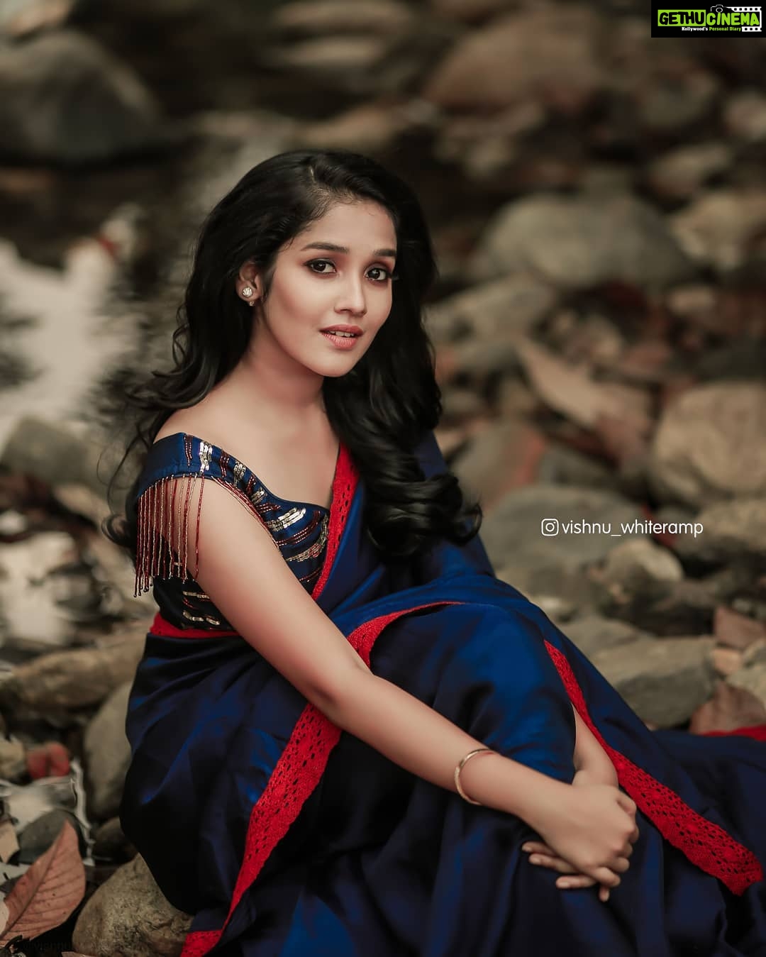 Anikha Instagram - Stuck in her own cocoon, Wondering what will set her free, She waited for long, Until she came out as a Blue Butterfly............🦋 . . . 📷@vishnu_whiteramp . Costume courtesy: @yaga_designs Styling: @zohib_zayi Makeup : @shibin4865 : @whiteramp_photography @akash_sidharth_ @__keerthana_s . Caption: @_the_twilight_and_the_dusk_