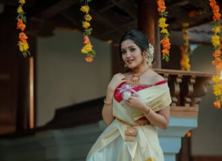 Anikha Instagram - Happy Onam!!!!🌼🌼 @rainbowmedia_photography @leirakuncysiby @zohib_zayi @alkas_bridal @shiva_makeover @vijaylakshmi._bridalmakeover2