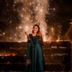 Anikha Instagram - Diwali 2020.💫 @shamil_shajahan_photography @zohib_zayi @dhaga_brand @shibin4865