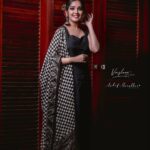 Anikha Instagram - 👁️👁️ . . Those earring almost tore my ears off😎 . . . Styling & Make up : @ashif_marakkar Wearing : @ameya_the_thread_label Click : @vaishnav__photography Jewellery: @aathvya