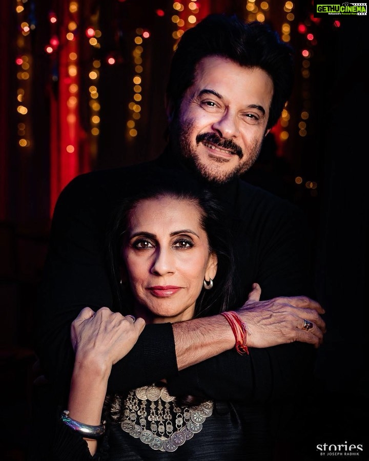 Anil Kapoor Instagram - #SoundOnโฃ โฃ ๐๐ฉ๐ช๐ด ๐ช๐ด ๐ต๐ฉ๐ฆ ๐ฃ๐ฆ๐จ๐ช๐ฏ๐ฏ๐ช๐ฏ๐จ ๐ฐ๐ง ๐ข ๐ญ๐ฐ๐ฏ๐จ ๐ญ๐ฐ๐ท๐ฆ ๐ด๐ต๐ฐ๐ณ๐บ...โฃ ๐๐ฏ ๐ต๐ฉ๐ฆ ๐ฏ๐ช๐จ๐ฉ๐ต ๐ช๐ง ๐ท๐ฝ๐ต๐ฉ ๐๐ข๐บ, ๐ ๐ด๐ช๐จ๐ฏ๐ฆ๐ฅ ๐ข๐ฏ ๐ช๐ฎ๐ฑ๐ฐ๐ณ๐ต๐ข๐ฏ๐ต ๐ง๐ช๐ญ๐ฎ ๐ธ๐ฉ๐ช๐ค๐ฉ ๐ธ๐ข๐ด ๐ข ๐ฃ๐ช๐จ ๐ด๐ต๐ฆ๐ฑ ๐ช๐ฏ ๐ฎ๐บ ๐ค๐ข๐ณ๐ฆ๐ฆ๐ณ, ๐ข๐ฏ๐ฅ ๐ฐ๐ฏ ๐ท๐พ๐ต๐ฉ ๐๐ข๐บ ๐ ๐ต๐ฐ๐ฐ๐ฌ ๐ข๐ฏ ๐ฆ๐ท๐ฆ๐ฏ ๐ฃ๐ช๐จ๐จ๐ฆ๐ณ ๐ด๐ต๐ฆ๐ฑ... ๐ ๐ฑ๐ณ๐ฐ๐ฑ๐ฐ๐ด๐ฆ๐ฅ ๐ต๐ฐ ๐ฎ๐บ ๐จ๐ช๐ณ๐ญ๐ง๐ณ๐ช๐ฆ๐ฏ๐ฅ ๐๐ถ๐ฏ๐ช๐ต๐ข ๐ข๐ฏ๐ฅ ๐ข๐ด๐ฌ๐ฆ๐ฅ ๐ฉ๐ฆ๐ณ ๐ต๐ฐ ๐ฃ๐ฆ ๐ฎ๐บ ๐ธ๐ช๐ง๐ฆ... โฃ โฃ ๐๐ฆ๐ฐ๐ฑ๐ญ๐ฆ ๐ค๐ฆ๐ญ๐ฆ๐ฃ๐ณ๐ข๐ต๐ฆ ๐ข๐ฏ๐ฏ๐ช๐ท๐ฆ๐ณ๐ด๐ข๐ณ๐ช๐ฆ๐ด, ๐ธ๐ฆ ๐ค๐ฆ๐ญ๐ฆ๐ฃ๐ณ๐ข๐ต๐ฆ ๐ต๐ฉ๐ฆ ๐ฑ๐ณ๐ฐ๐ฑ๐ฐ๐ด๐ข๐ญ๐ด ๐ข๐ด ๐ธ๐ฆ๐ญ๐ญ! ๐๐ฏ๐ฅ ๐ธ๐ฆ ๐ฏ๐ฆ๐ท๐ฆ๐ณ ๐ญ๐ฆ๐ต ๐ฐ๐ถ๐ณ๐ด๐ฆ๐ญ๐ท๐ฆ๐ด ๐ง๐ฐ๐ณ๐จ๐ฆ๐ต ๐ฉ๐ฐ๐ธ ๐ง๐ฐ๐ณ๐ต๐ถ๐ฏ๐ข๐ต๐ฆ ๐ธ๐ฆ ๐ข๐ณ๐ฆ ๐ต๐ฐ ๐ฉ๐ข๐ท๐ฆ ๐ด๐ฐ ๐ฎ๐ถ๐ค๐ฉ ๐ต๐ฐ ๐ฃ๐ฆ ๐จ๐ณ๐ข๐ต๐ฆ๐ง๐ถ๐ญ ๐ง๐ฐ๐ณ!โฃ โฃ Watch out for our wedding story tomorrow... @kapoor.sunita