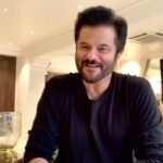 Anil Kapoor Instagram - Huge shout out to all of you, for your generosity! Please let’s continue supporting the war against Covid-19. If you missed the concert, watch it now, link in bio. Click on the video to donate. 100% of proceeds go to the India COVID Response Fund by @give_india #IforIndia #SocialForGood