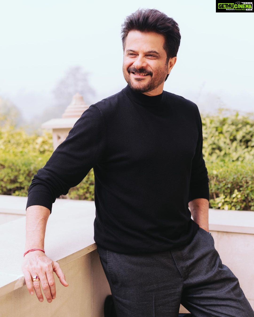 Anil Kapoor Instagram - The “what’s for lunch” face! #sundaymood Mumbai,juhu Area